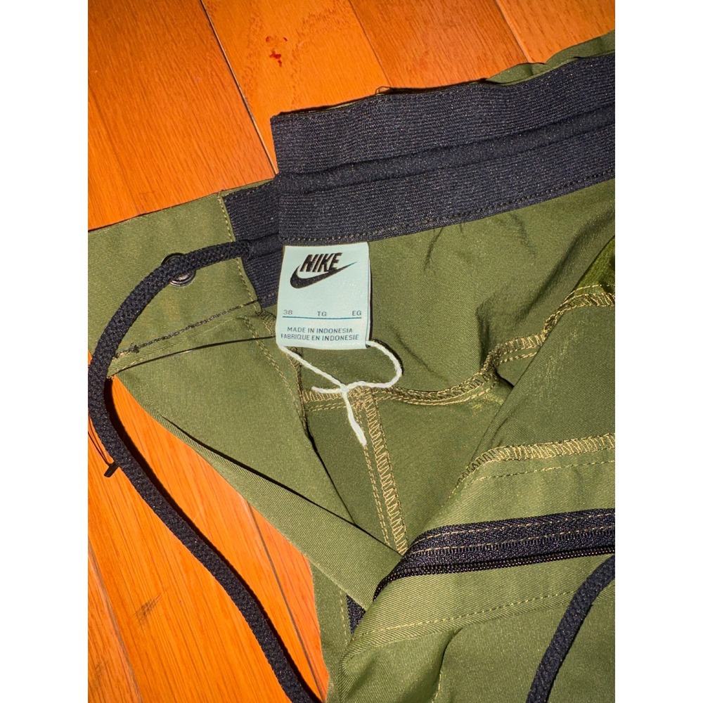 Nike Tech Pack Cargo Pants Mens 38 Olive Green Woven Utility Trousers BV4443-325 - Picture 6 of 6